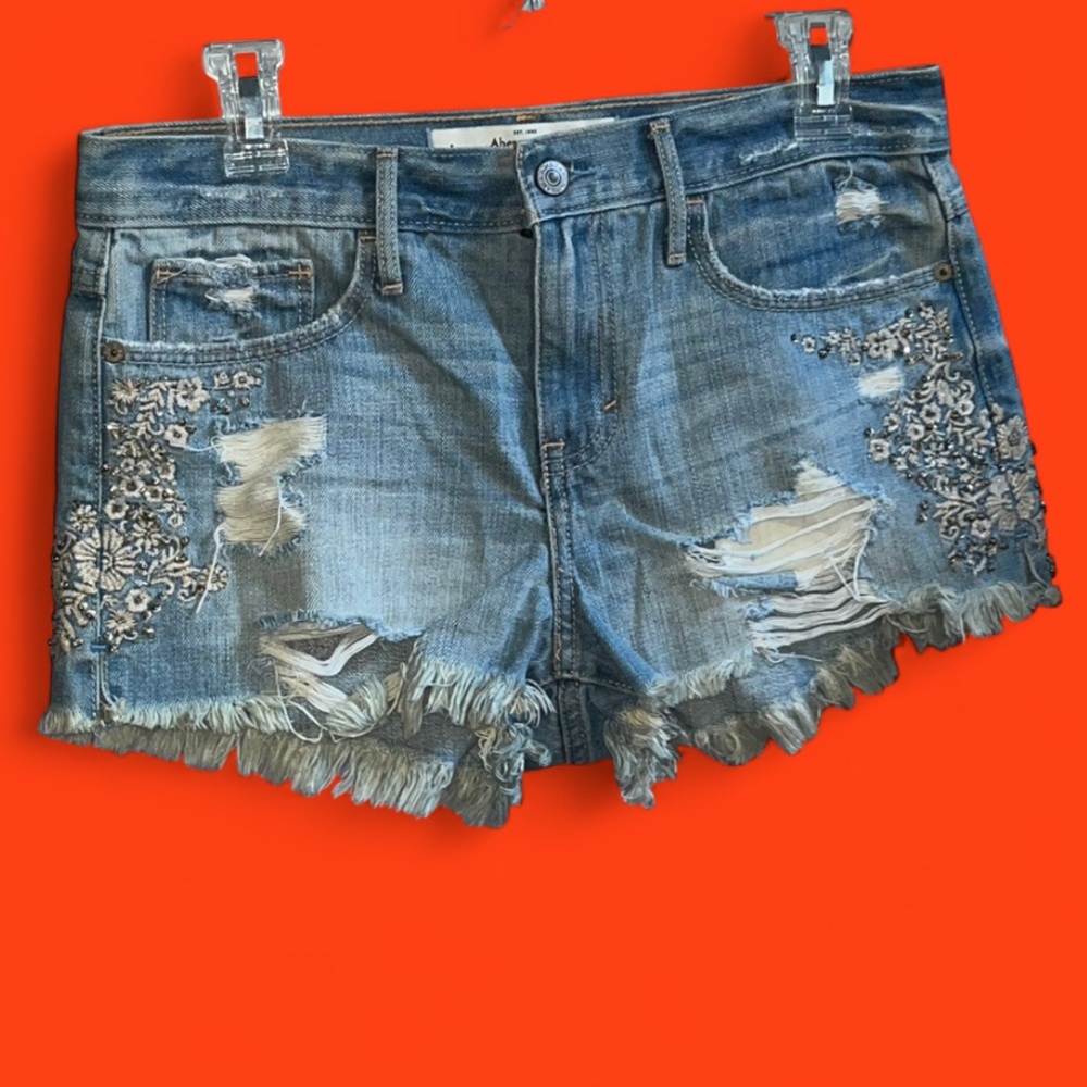 Abercrombie & Fitch Shorts with side embellishments